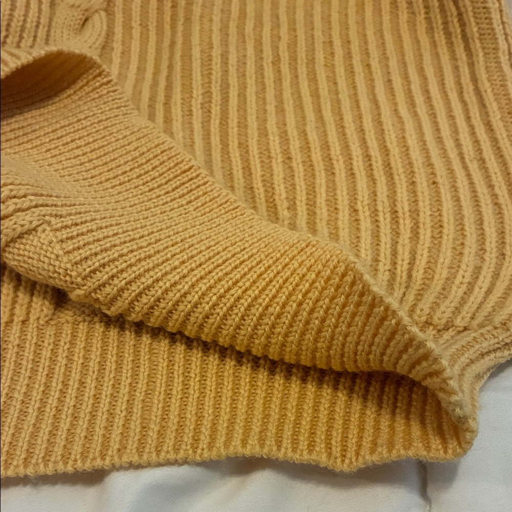 Women Saint Laurent Vintage70s Pure Wool Yellow Mustard Cable Knit Sweater Sz 4 - Picture 5 of 8